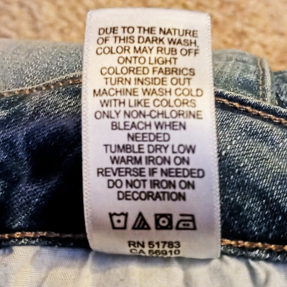 SOLD!!! - Maurices Blue Denim Capris w/Pearl & Silver Accents Women's Frayed Hem - Picture 16 of 16